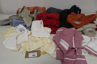 Lot 1251 - Approx. 25 tea towels by Kitchen Aid & Caro Home.