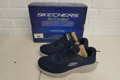 Lot 1122 - A boxed pair of men's Skechers sketch lite air...