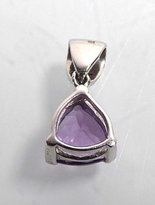 Lot A 9ct white gold ring set pear shaped amethyst,...