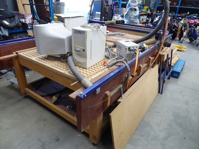 Lot 4303 - ShopBot (Charnwood) 8ft x 4ft bed 5 axis CNC...