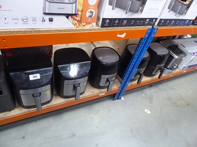 Lot 3057 - 5 loose Gourmia digital air fryers plus and...