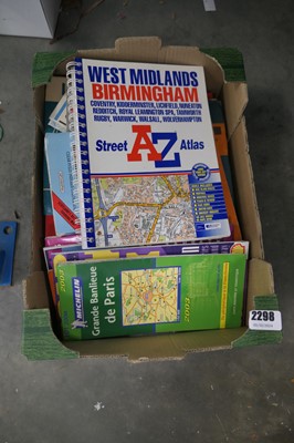 Lot 2298 - Selection of maps and atlases