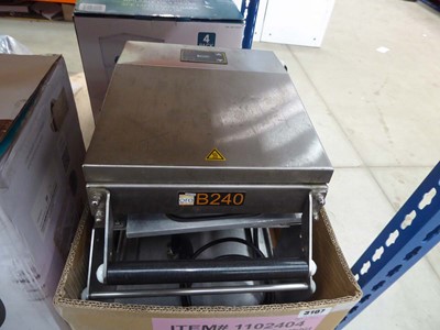 Lot 3107 - Ora B240 tray sealer with plate