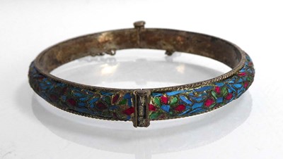 Lot A Chinese Export hinged bracelet decorated...