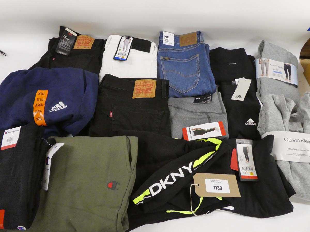 Lot 1183 - Approx. 15 items of branded clothing. To...