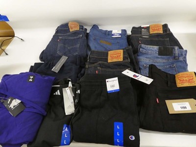 Lot 1190 - Approx. 10 items of branded clothing. To...