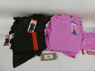 Lot 1549 - Approx. 18 women's t shirts by Champion.