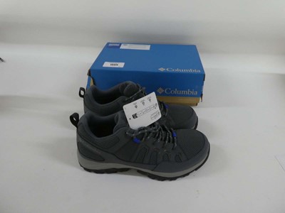 Lot 1555 - A boxed pair of men's Columbia granite trail...