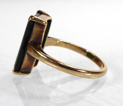 Lot A 9ct yellow gold ring set rectangular green...