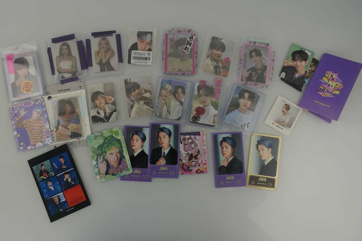 Lot Assortment of K Pop cards