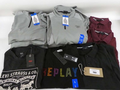 Lot 1302 - Approx. 15 branded items of clothing to...