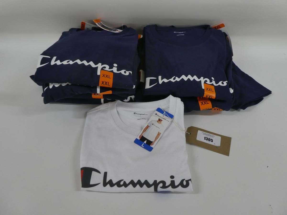 Lot 1305 - Approx. 13 mens Champion t-shirts