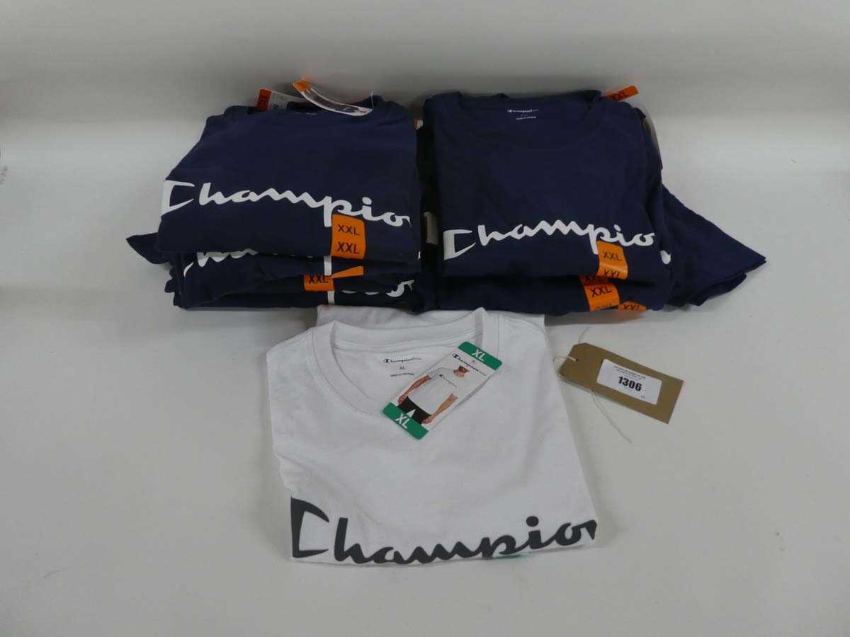 Lot 1306 - Approx. 13 mens Champion t-shirts