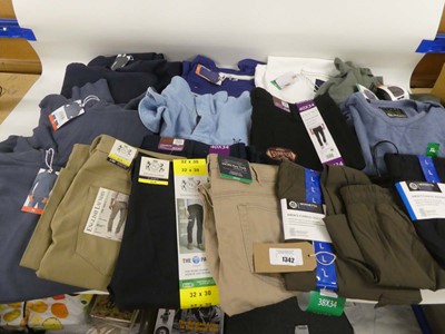 Lot 1342 - Approx. 20 items of mens clothing to include...