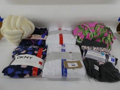 Lot 1354 - Mixed lot of ladies loungewear, pyjama sets,...