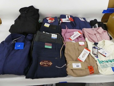 Lot 1357 - Approx. 20 items of mens and womens clothing...