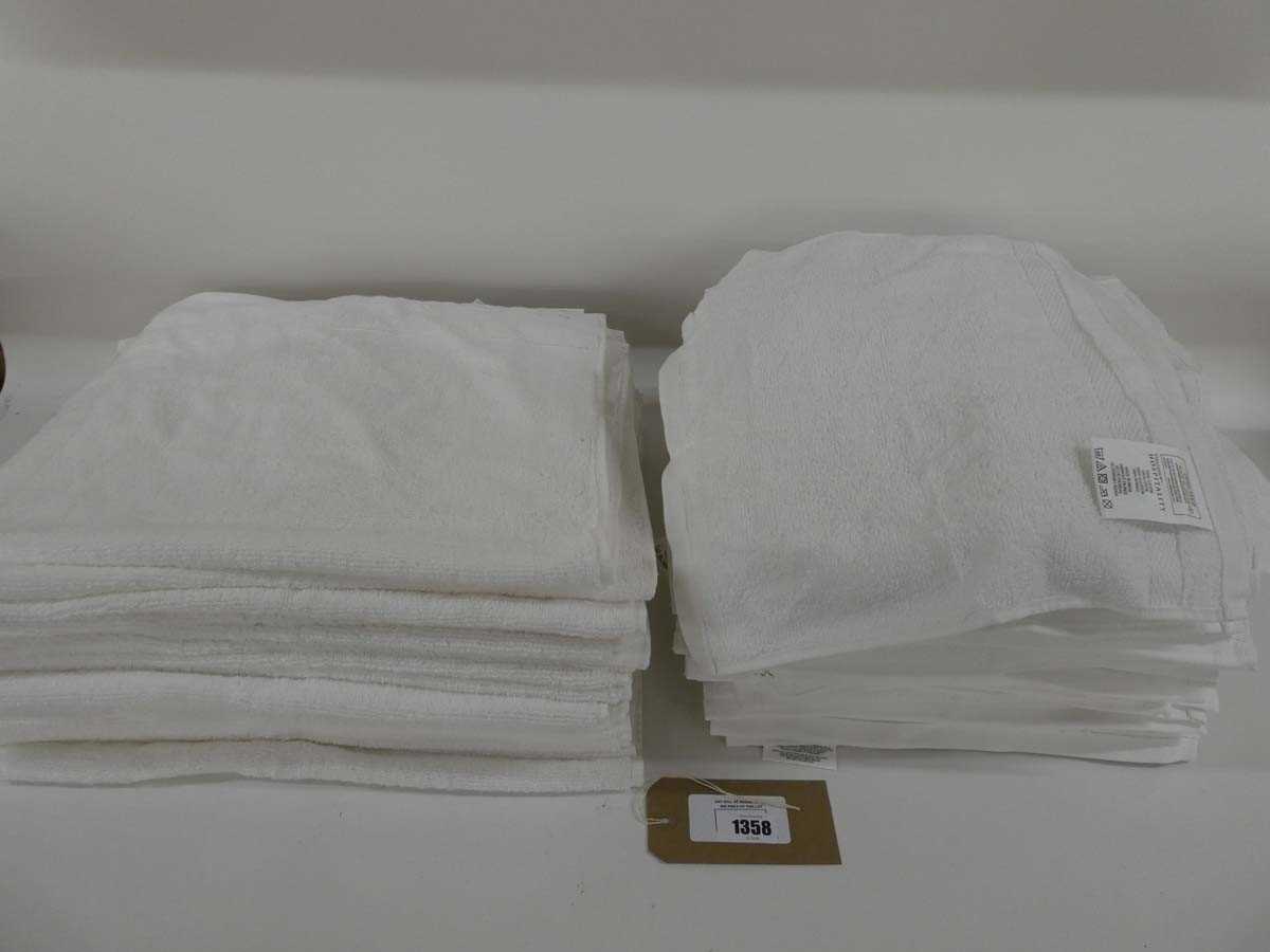 Lot 1358 - Approx. 70 white hand towels or flannel towels...