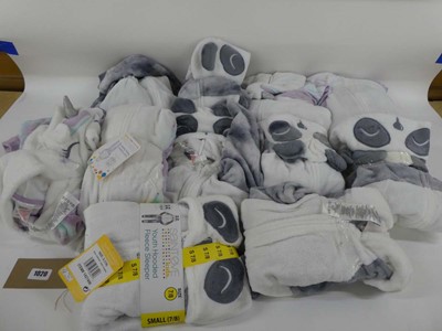 Lot 1020 - Approx. 10 Saint Eve youth hooded fleece sleepers