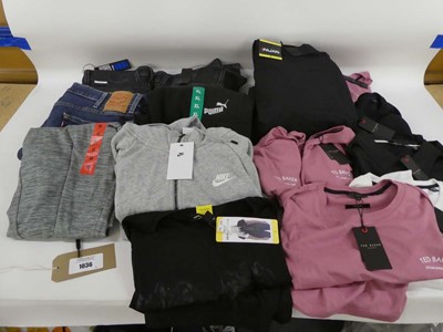 Lot 1036 - Approx. 15 branded items of clothing to...