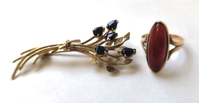 Lot 536 - A 9ct gold and sapphire splay brooch together...