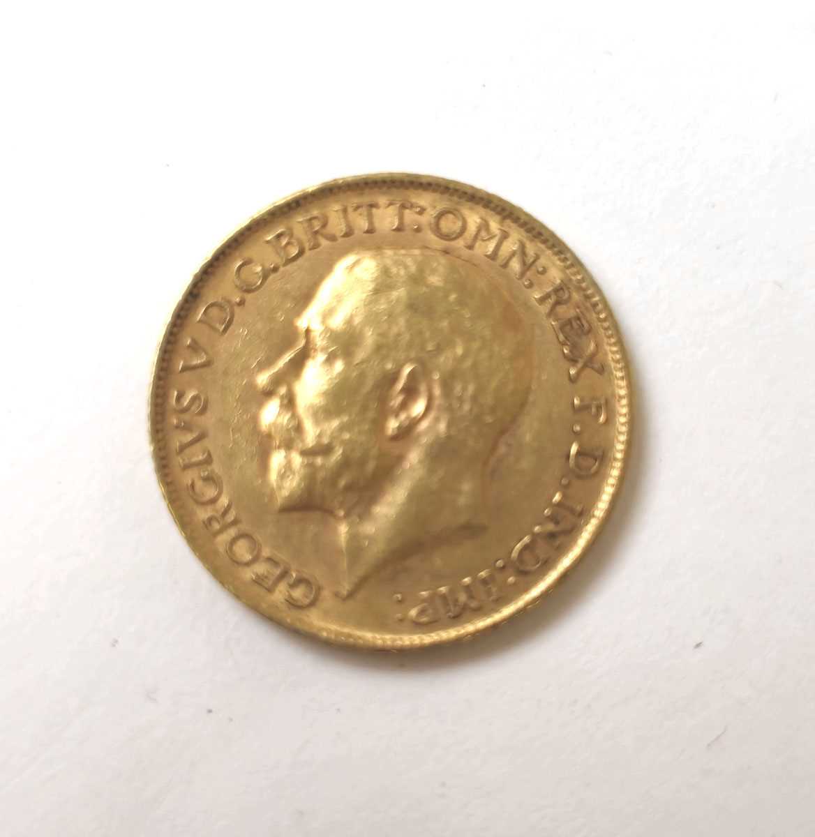 Lot 553 - A George V full sovereign dated 1911