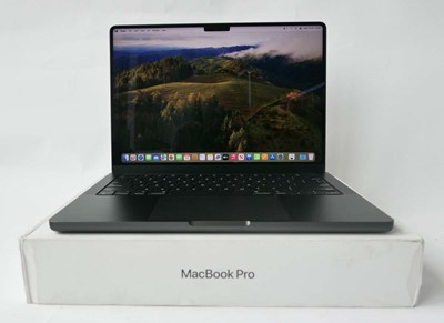 Lot MacBook Pro 14" 2024 A2992 Space Black laptop...