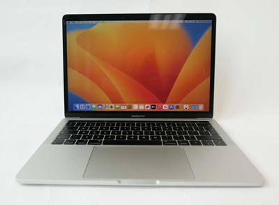 Lot MacBook Pro 13" 2019 A1989 Silver laptop with...