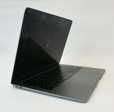 Lot MacBook Air 13" 2019 A1932 Space Grey laptop...