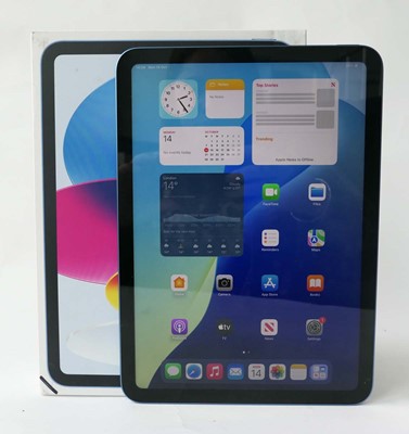 Lot iPad 10th Gen 64GB A2696 Blue with box and...