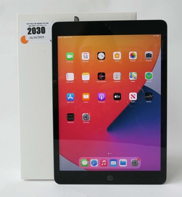 Lot iPad 8th Gen 32GB A2270 Space Grey with box