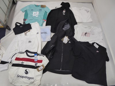 Lot 1225 - Selection of sportswear to include Venom, Aybl,...