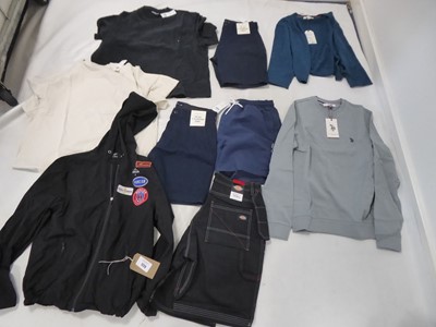 Lot 1229 - Selection of clothing to include Abercrombie &...