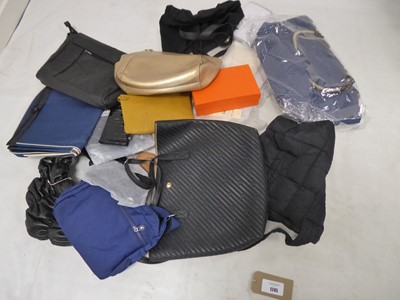 Lot 1245 - Selection of various bags