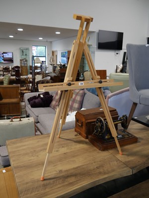 Lot 1118 - Meeden folding artist's easel