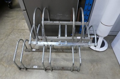 Lot 2010 - 3 chrome bike stands