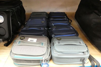 Lot 2033 - 8 Titan Deep Freeze Arctic Zone lunch boxes