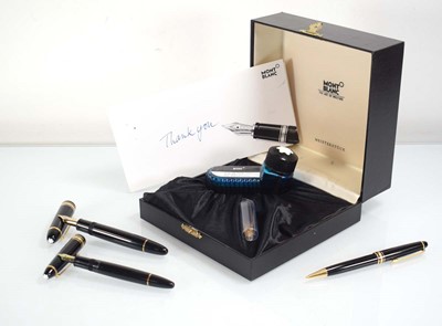 Lot 124 - A Mont Blanc Meisterstuck set including 4810...