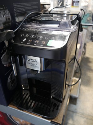 Lot 1615 - De'Longhi Magnifica Evo coffee machine, unboxed