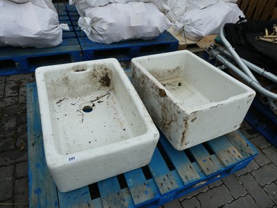 Lot 2171 - 2 white ceramic butler style sinks