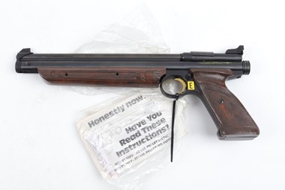 Lot 1608 - .22 Crosman Medalist Model 1322 pump-up air...