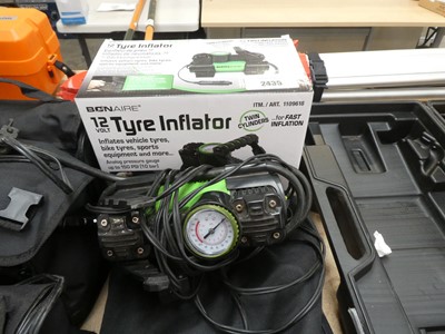 Lot 2435 - 3 Bon-Aire 12V tyre inflators