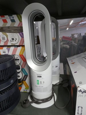 Lot 2490 - Dyson Hot & Cool Jet Focus fan (with remote...