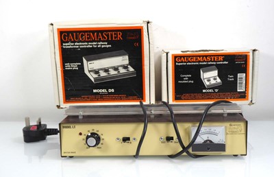 Lot 354 - Three Gaugemaster controllers/transformers...