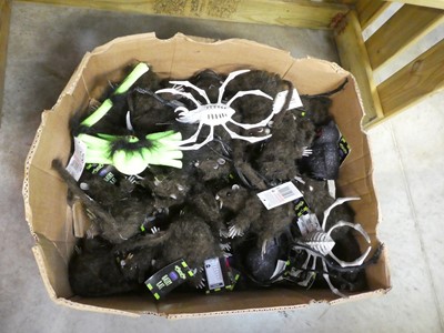 Lot 2240 - Box containing Halloween related items