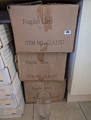 Lot 386 - 3 boxes of glass vases (Collection MK42....