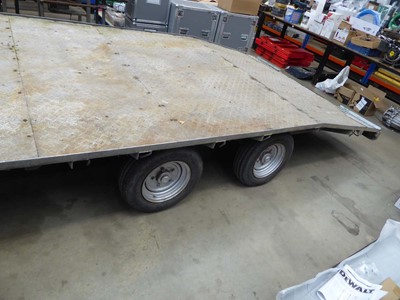 Lot 4156 - Twin axel tilt bed plant trailer with...