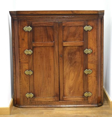 Lot 61 - A George III mahogany and satinwood strung...