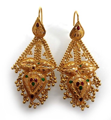 Lot A pair of Indian yellow metal ear pendants,...