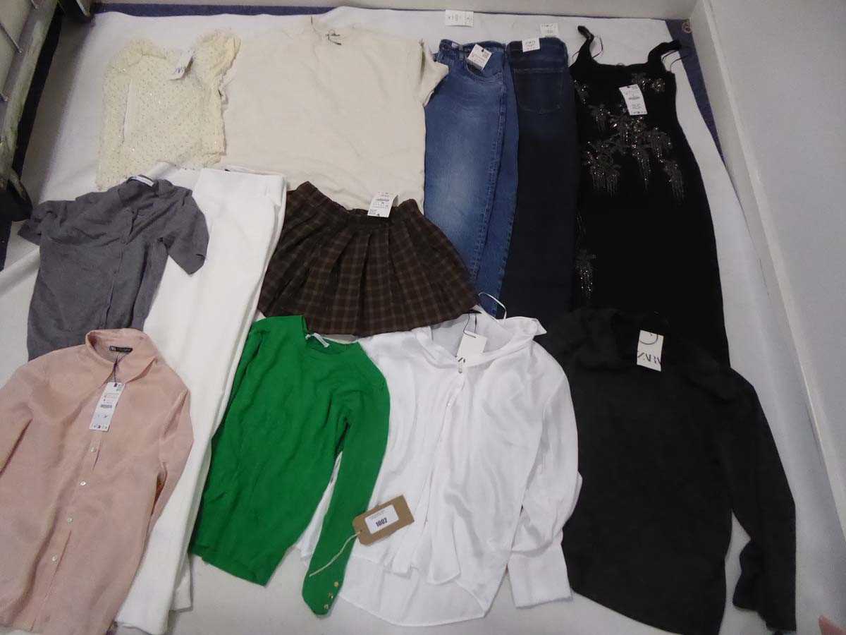 Lot 1002 - Selection of Zara & Sister Companies clothing