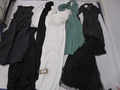 Lot 1004 - Selection of clothing to include Karen Millen,...